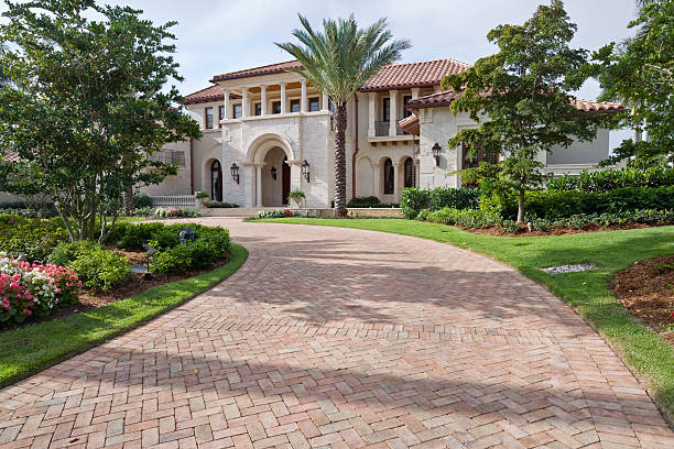 Best Driveway Borders and Edging Pavers in Lake Panasoffkee, FL